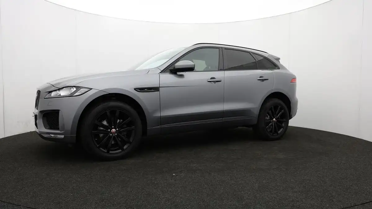 2020-jaguar-f-pace-20-i4d-chequered-flag-180ps-big-58
