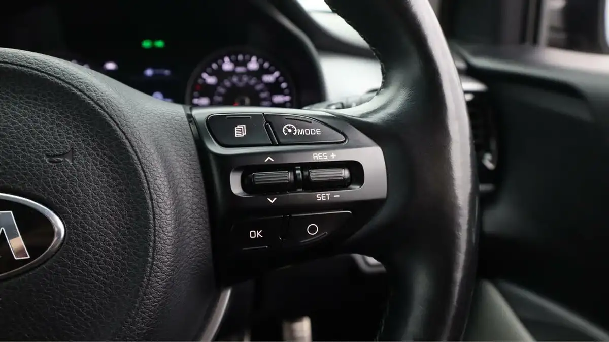 2018-kia-stonic-10-t-gdi-4-big-26