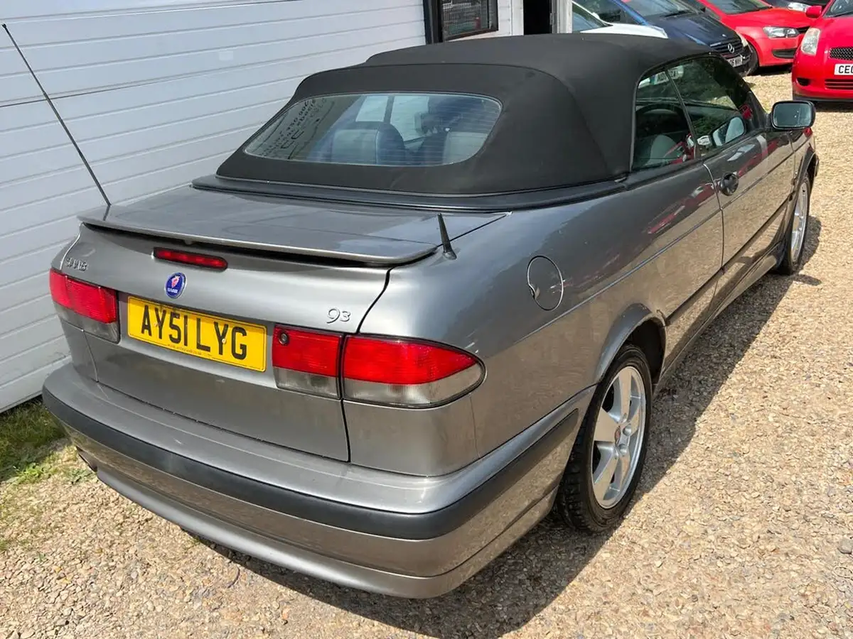 2001-saab-9-3-20-se-convertible-2d-big-2