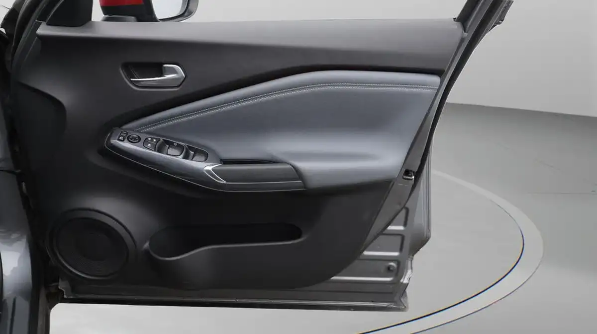2021-nissan-juke-10-dig-t-tekna-big-15