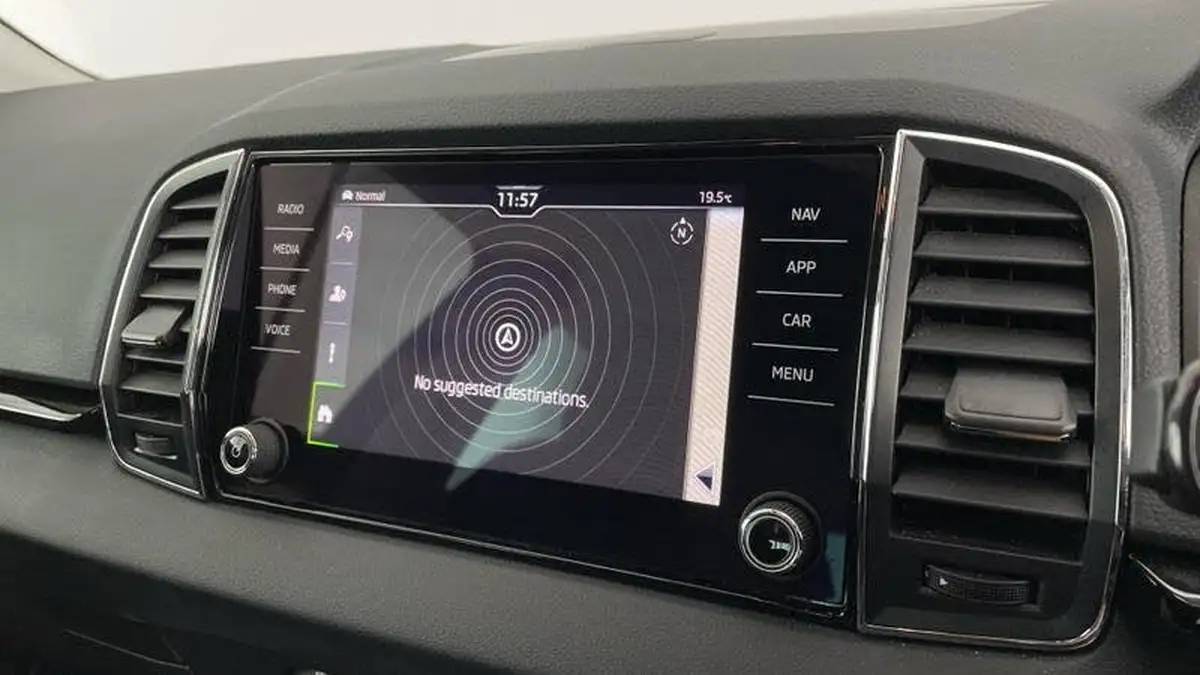 2023-skoda-karoq-15-tsi-se-l-big-14