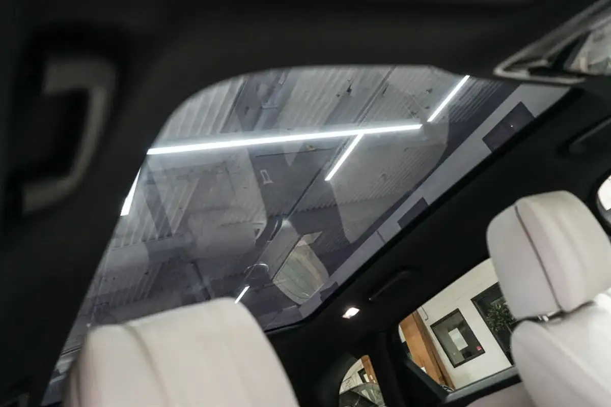 2019-land-rover-range-rover-velar-20-d240-r-dynamic-hse-big-25