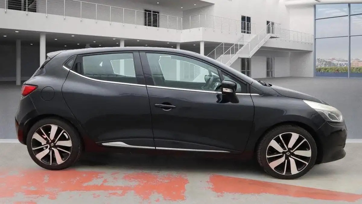 2014-renault-clio-15dci-dynamique-s-medianavss-big-11