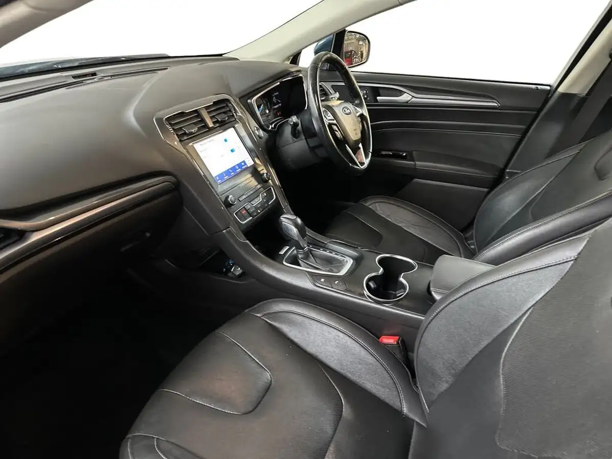 2020-ford-mondeo-20-tivct-titanium-edition-saloon-4d-big-10