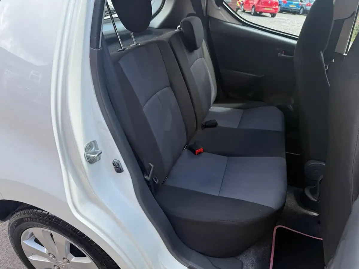 2013-suzuki-alto-10-sz4-auto-big-19