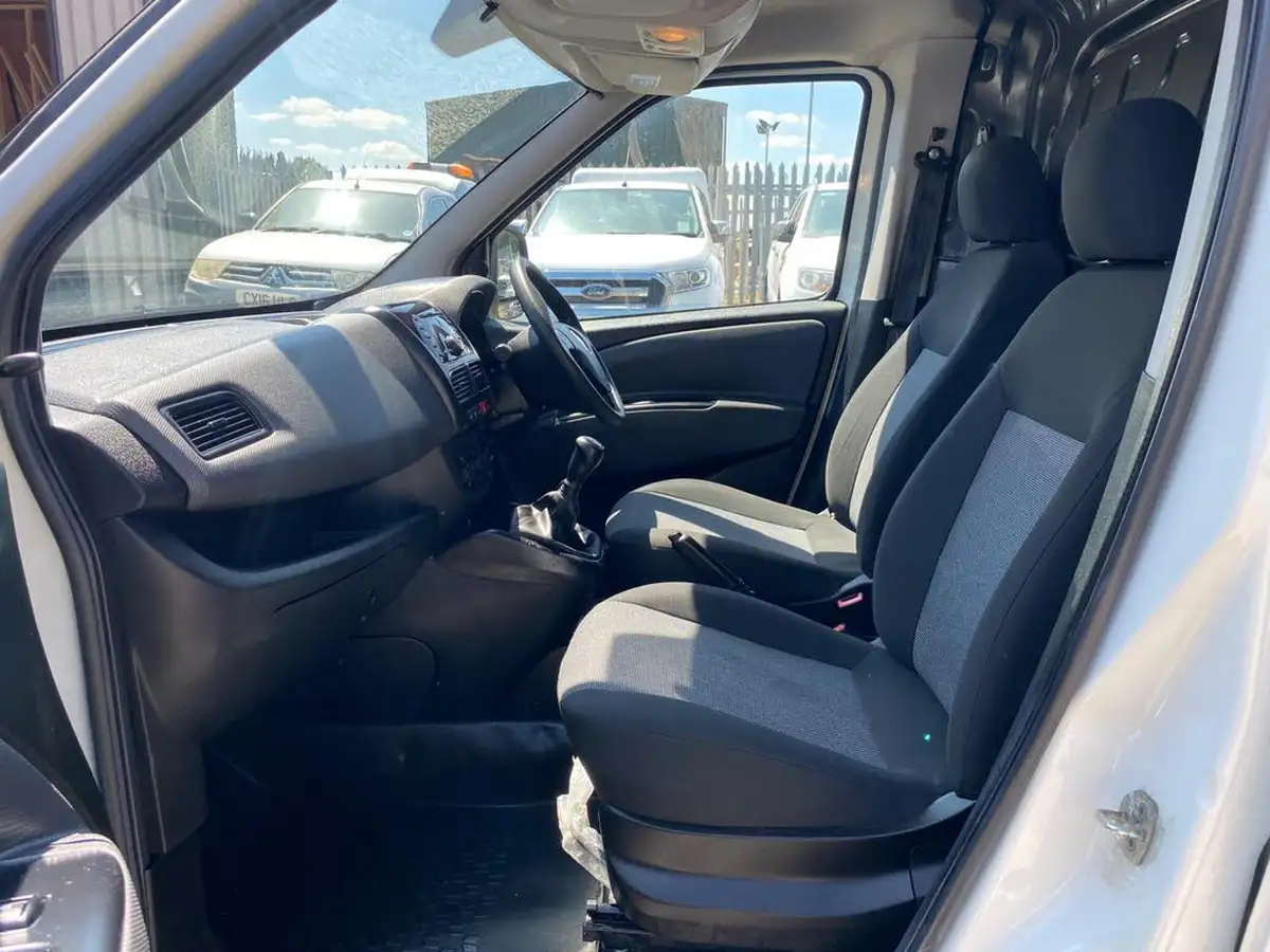 2015-fiat-doblo-cargo-13td-v-l1-refrigerated-van-big-13