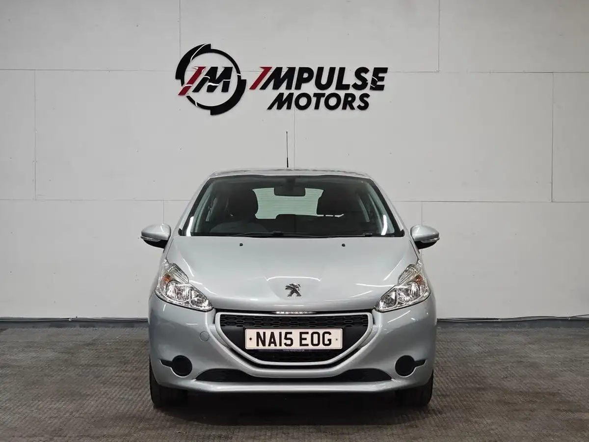 2015-peugeot-208-10-access-5d-big-2
