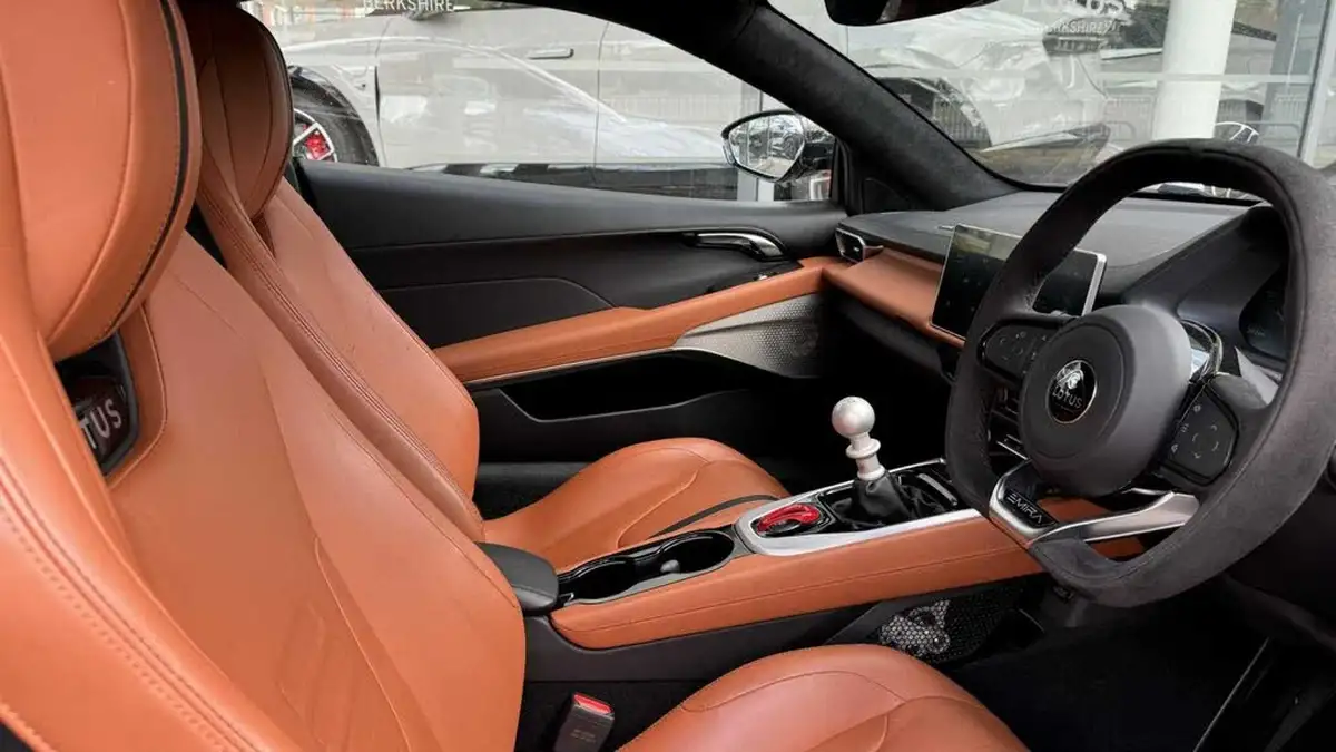 2023-lotus-emira-35-first-edition-v6-big-7