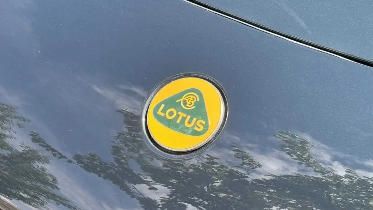 2023-lotus-emira-35-first-edition-v6-big-31