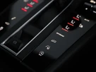 2025-porsche-macan-20-small-41