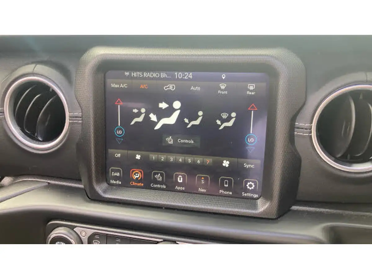2021-jeep-wrangler-20-gme-overland-5d-big-40