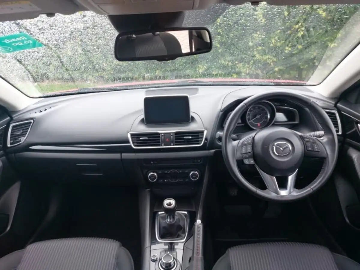 2015-mazda-mazda3-20-se-l-nav-hatchback-5d-big-2