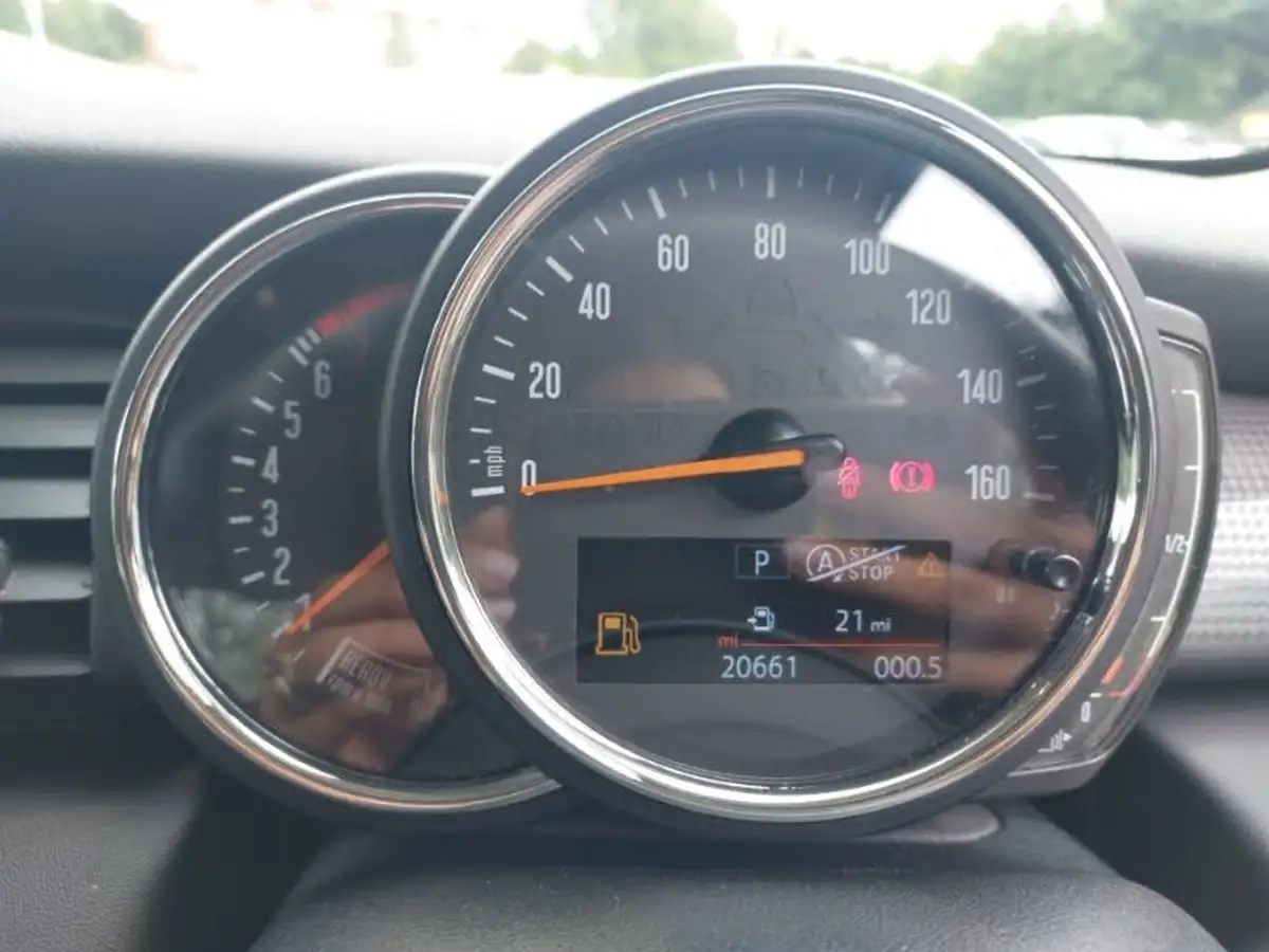 2019-mini-cooper-15-cooper-classic-hatchback-5d-auto-big-17