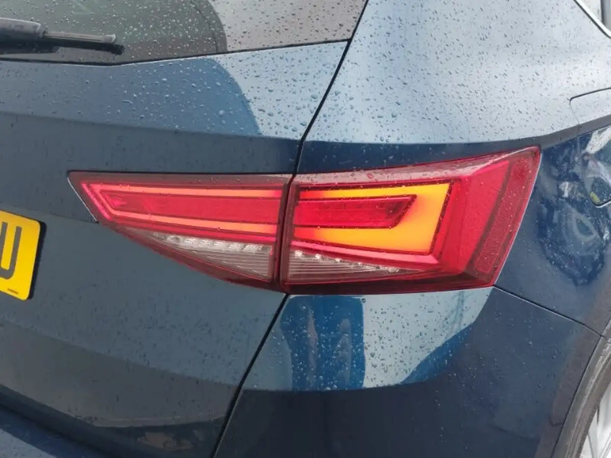 2023-seat-ateca-15-ecotsi-xperience-dsg-big-12