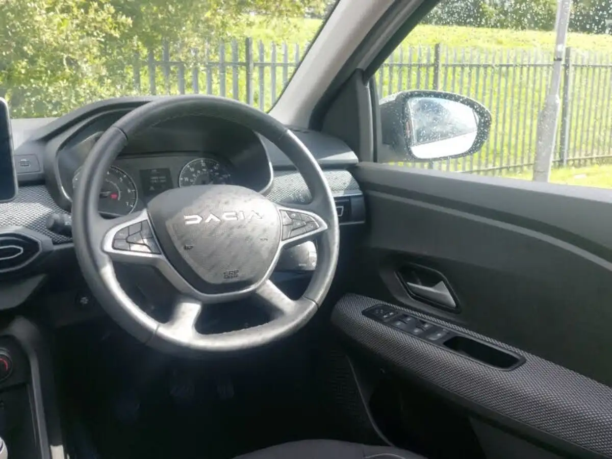 2023-dacia-sandero-10-tce-expression-90bhp-big-9