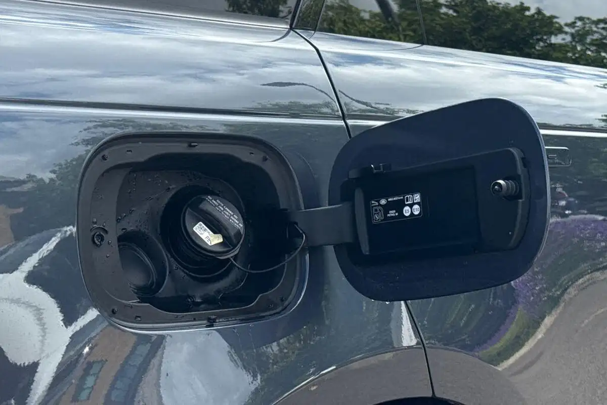 2023-land-rover-range-rover-sport-30-p400-dynamic-se-big-24