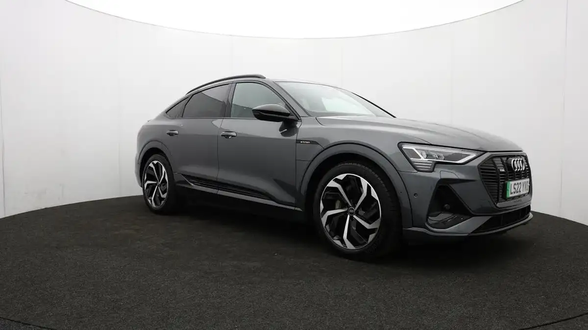 2022-audi-e-tron-50e-black-edition-sportback-big-41