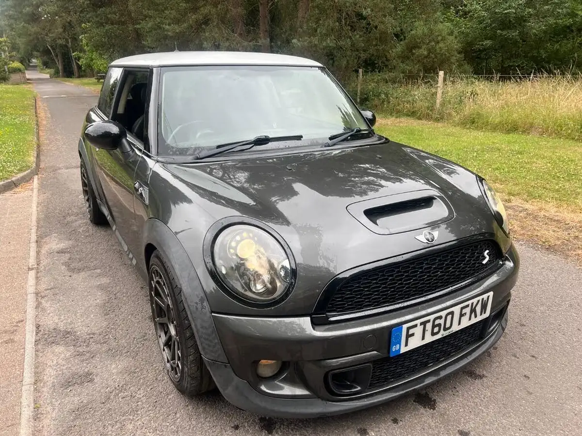 2010-mini-cooper-16-cooper-s-hatchback-3d-big-14