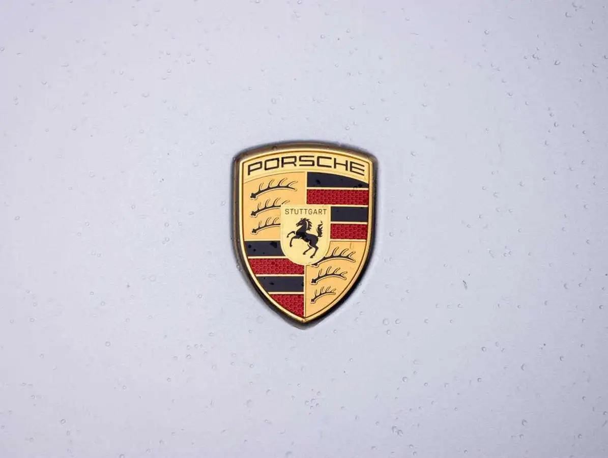 2024-porsche-taycan-e-4-cross-turismo-435ps-big-29