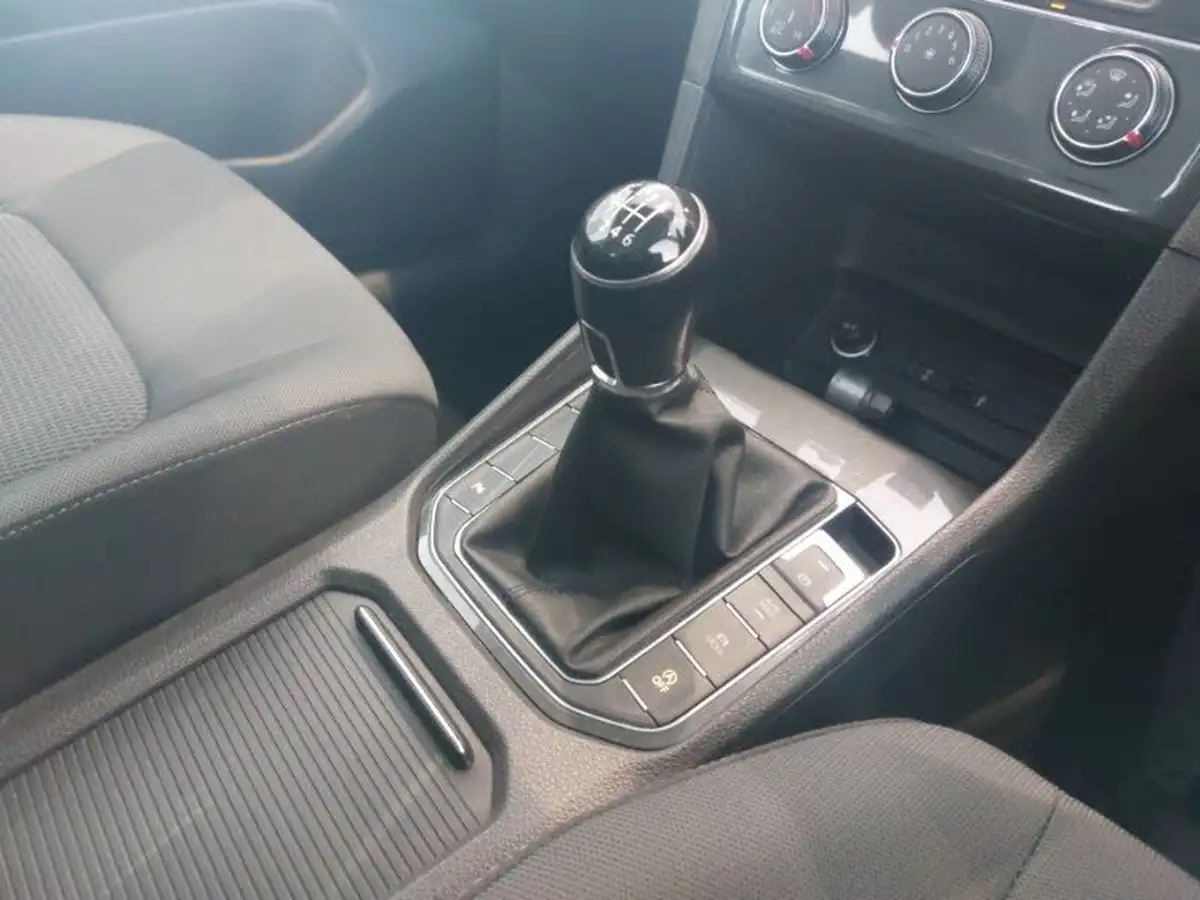 2018-volkswagen-golf-sv-15-tsi-se-130ps-big-13