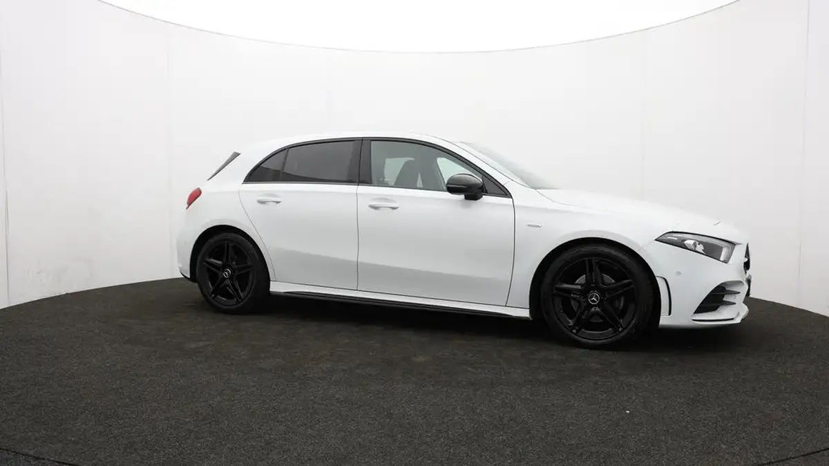 2022-mercedes-benz-a-class-13-a180-amg-line-executive-edition-hatchback-5d-7g-dct-big-39