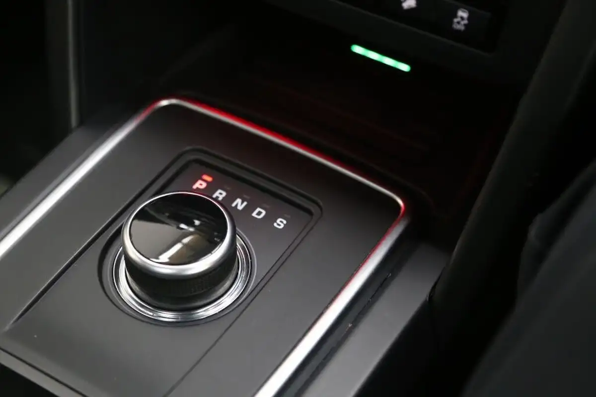 2017-land-rover-discovery-sport-20sd4-hse-dynamic-lux-big-48