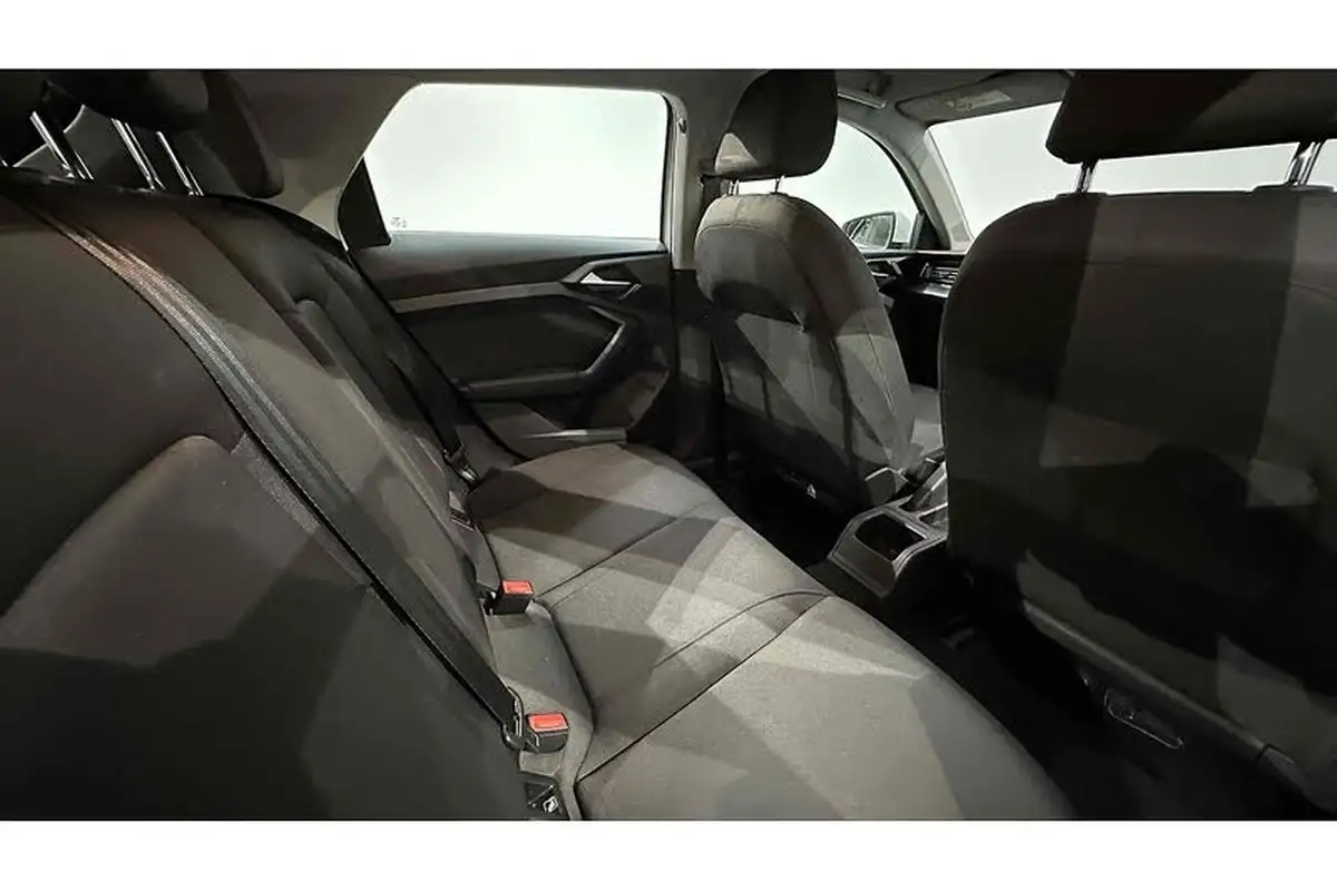2022-audi-a1-10-25-tfsi-technik-big-24