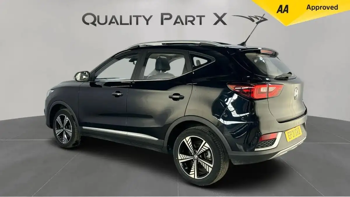 2021-mg-zs-suv-e-exclusive-ev-big-4