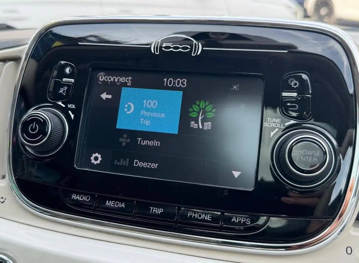 2016-fiat-500-12-lounge-dualogic-big-2
