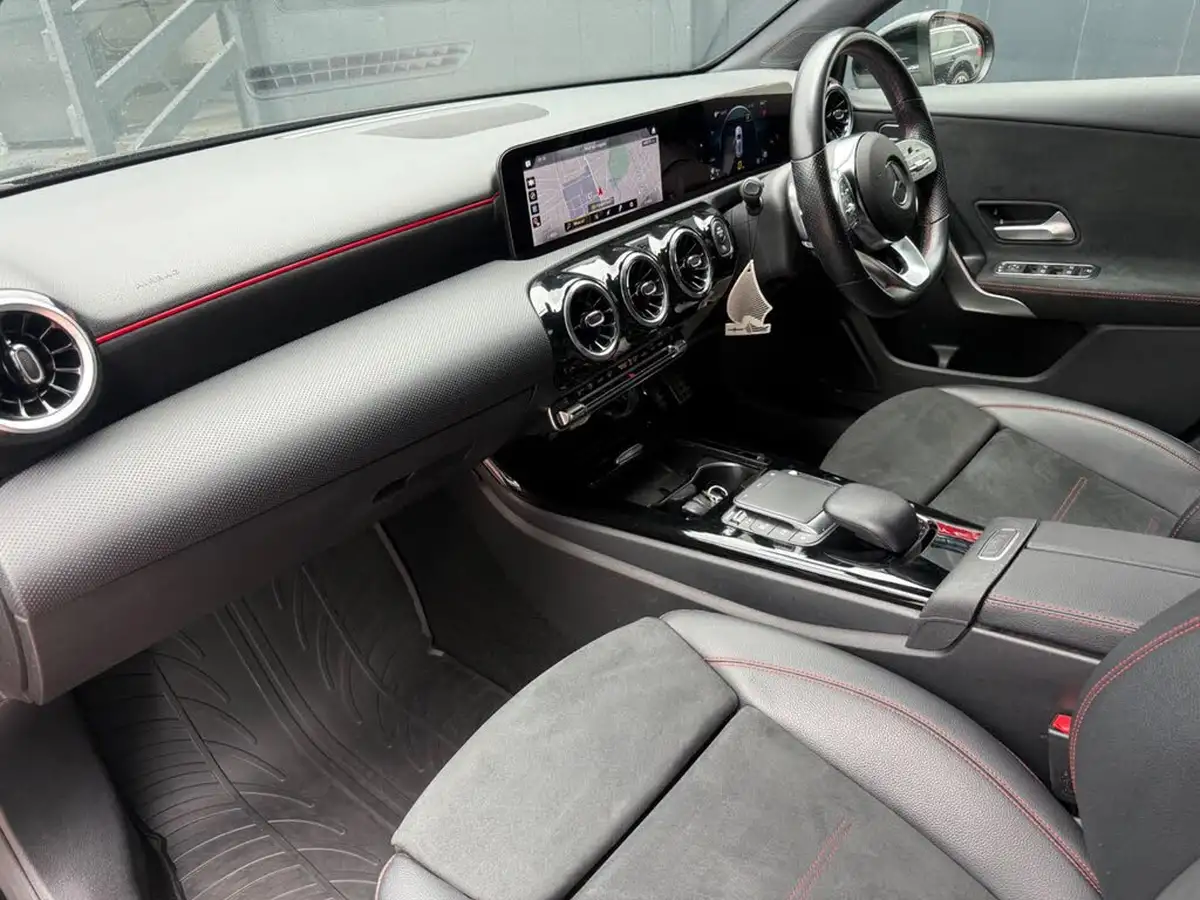 2021-mercedes-benz-a-class-13-a180-amg-line-executive-hatchback-5d-7g-dct-big-27
