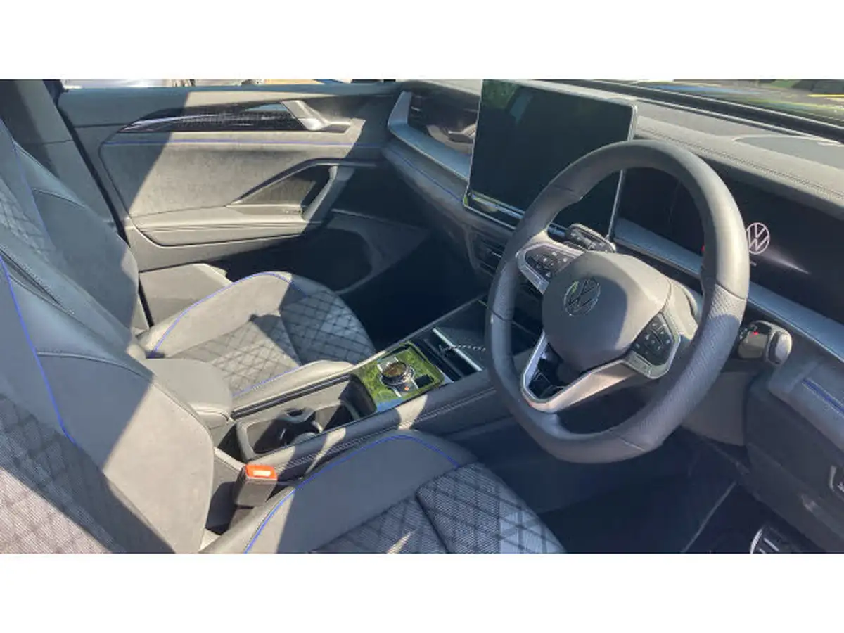 2025-volkswagen-tayron-15-tsi-r-line-272ps-big-5