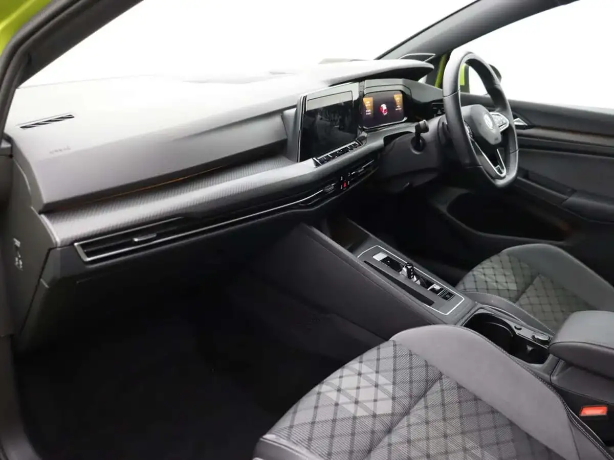 2021-volkswagen-golf-15-etsi-r-line-150ps-hatchback-big-10