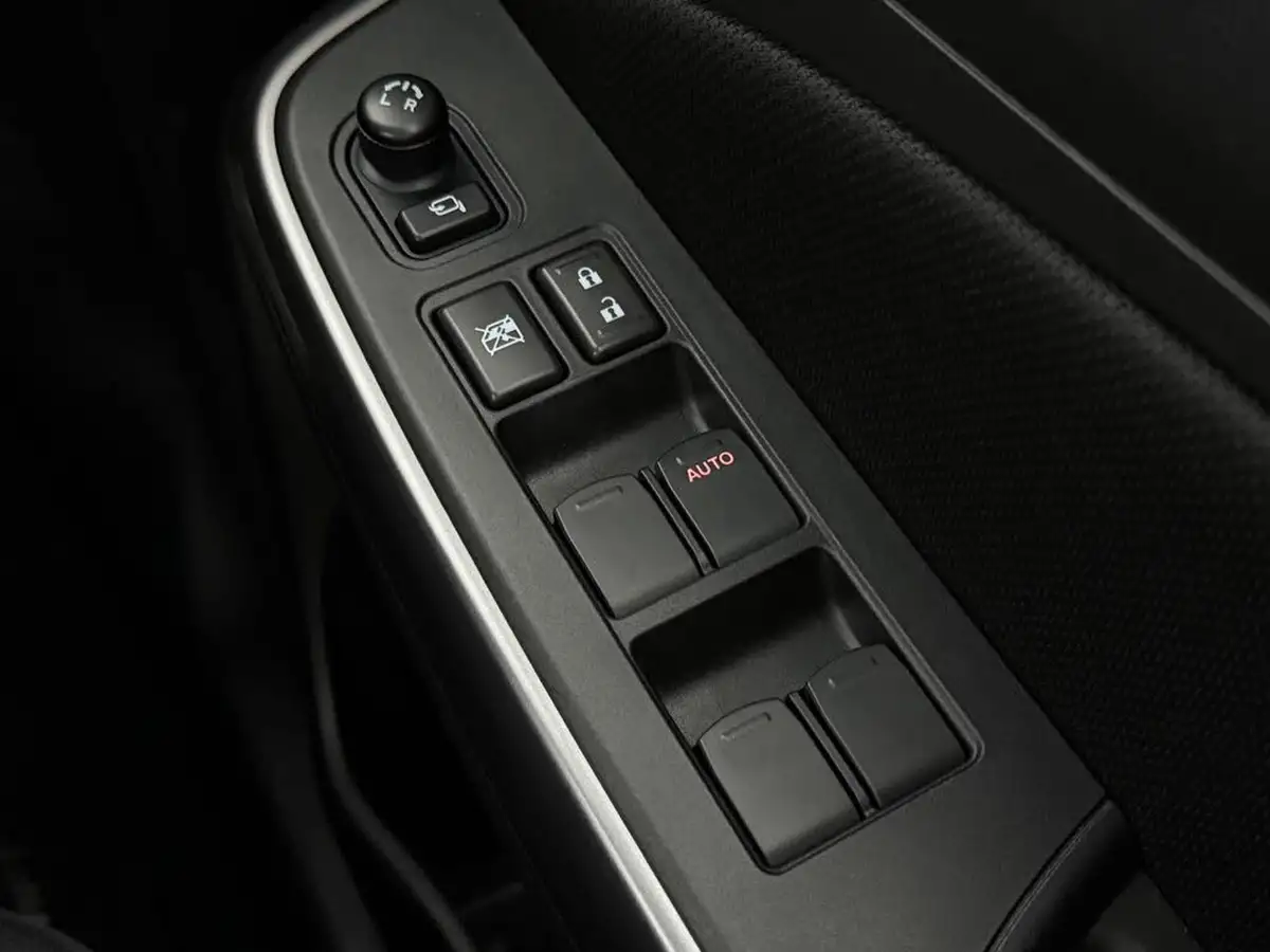 2023-suzuki-swift-12-dualjet-sz5-cvt-big-37