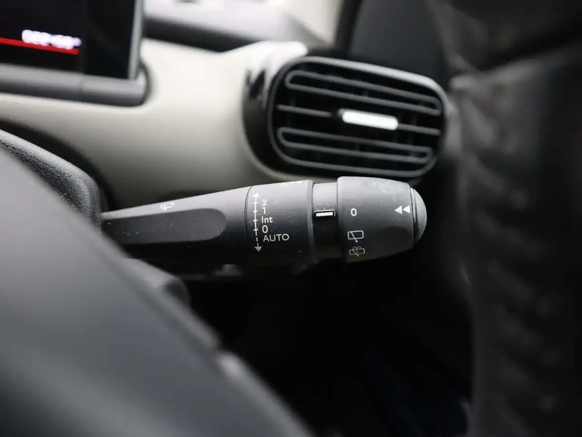 2020-citroen-c4-cactus-12-puretech-flair-110ps-big-23