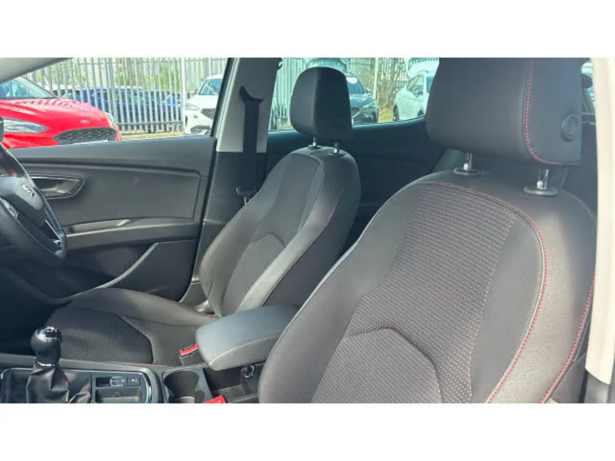 2017-seat-leon-14-tsi-fr-technology-hatchback-5d-big-32