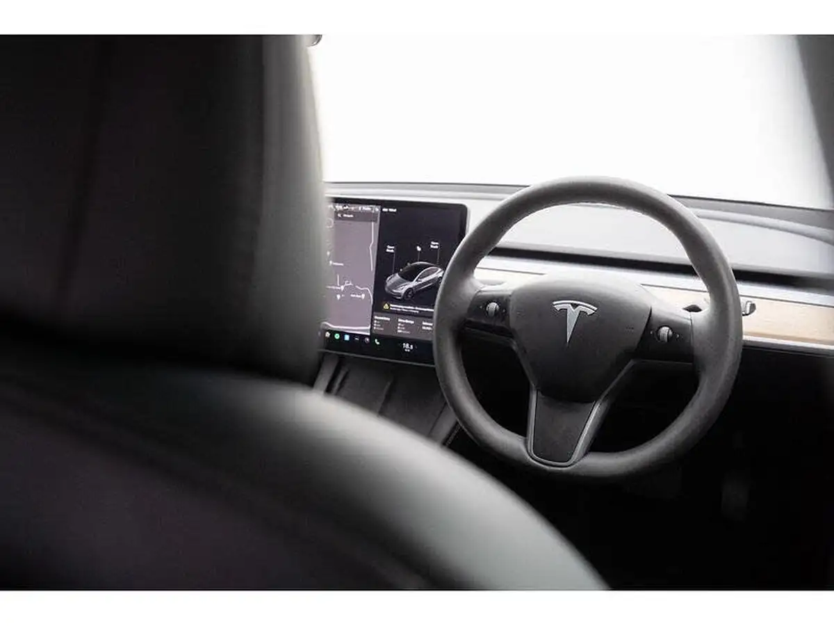 2021-tesla-model-3-e-standard-plus-big-34