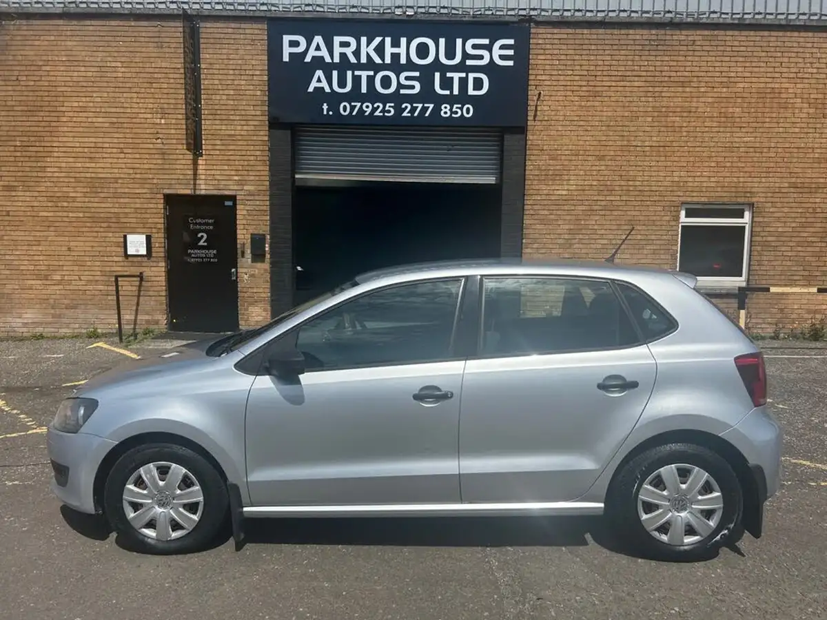 2011-volkswagen-polo-12-s-ac-5d-big-0