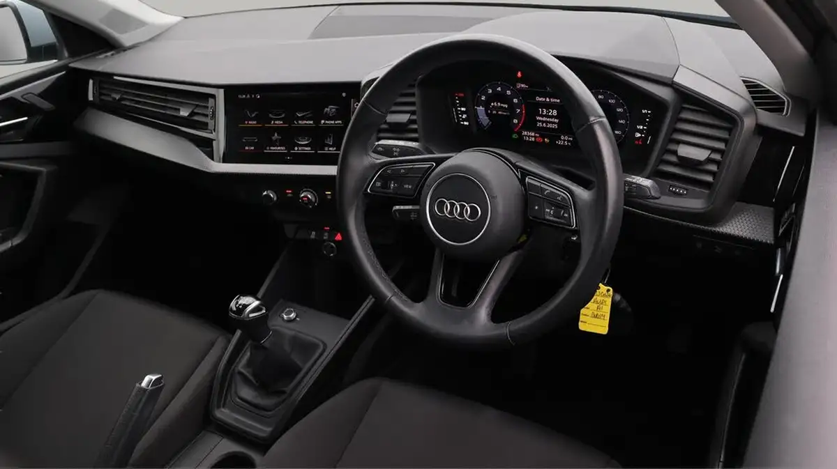 2023-audi-a1-10-25-tfsi-technik-big-9