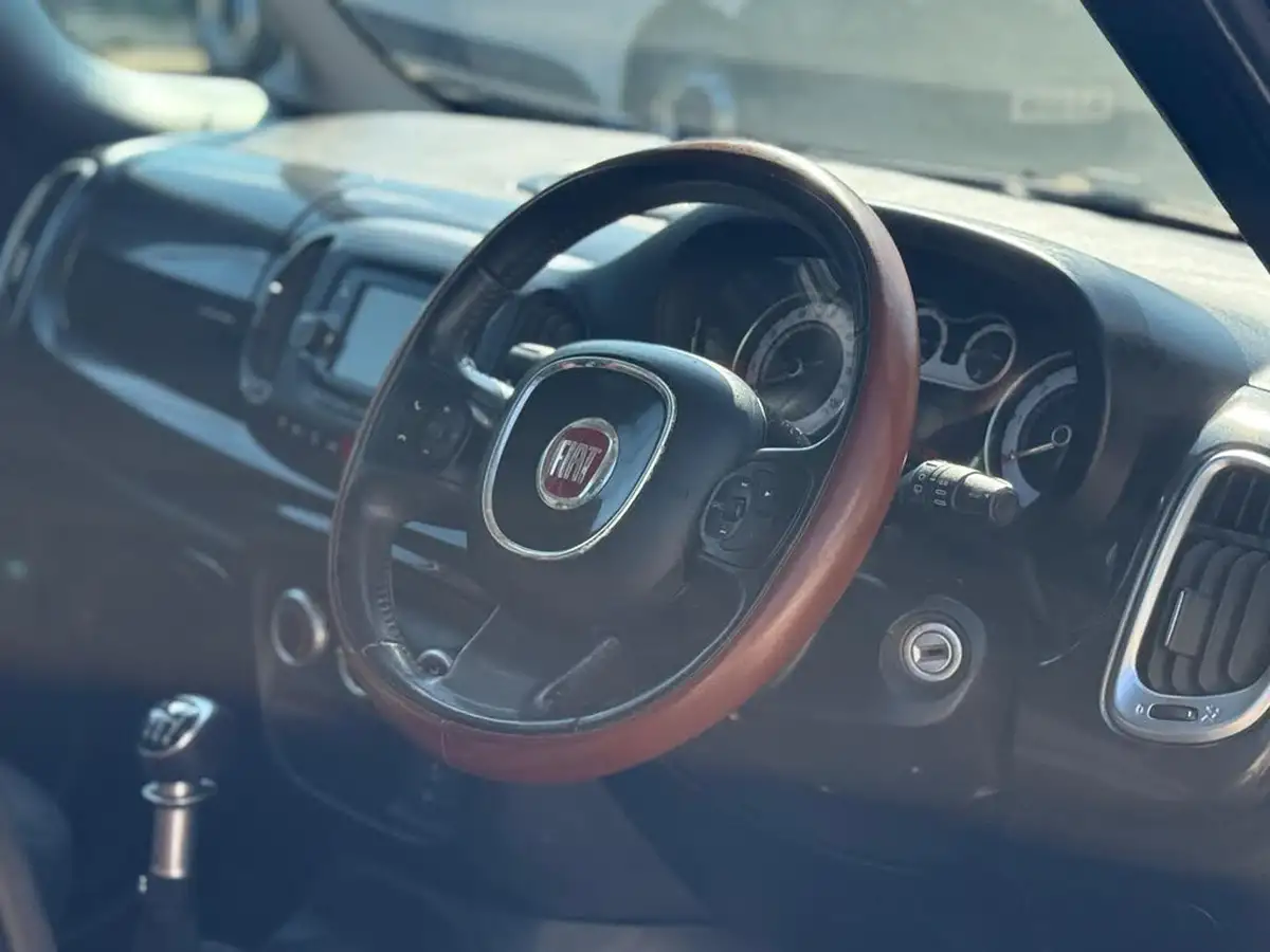 2013-fiat-500l-16-multijet-trekking-big-10