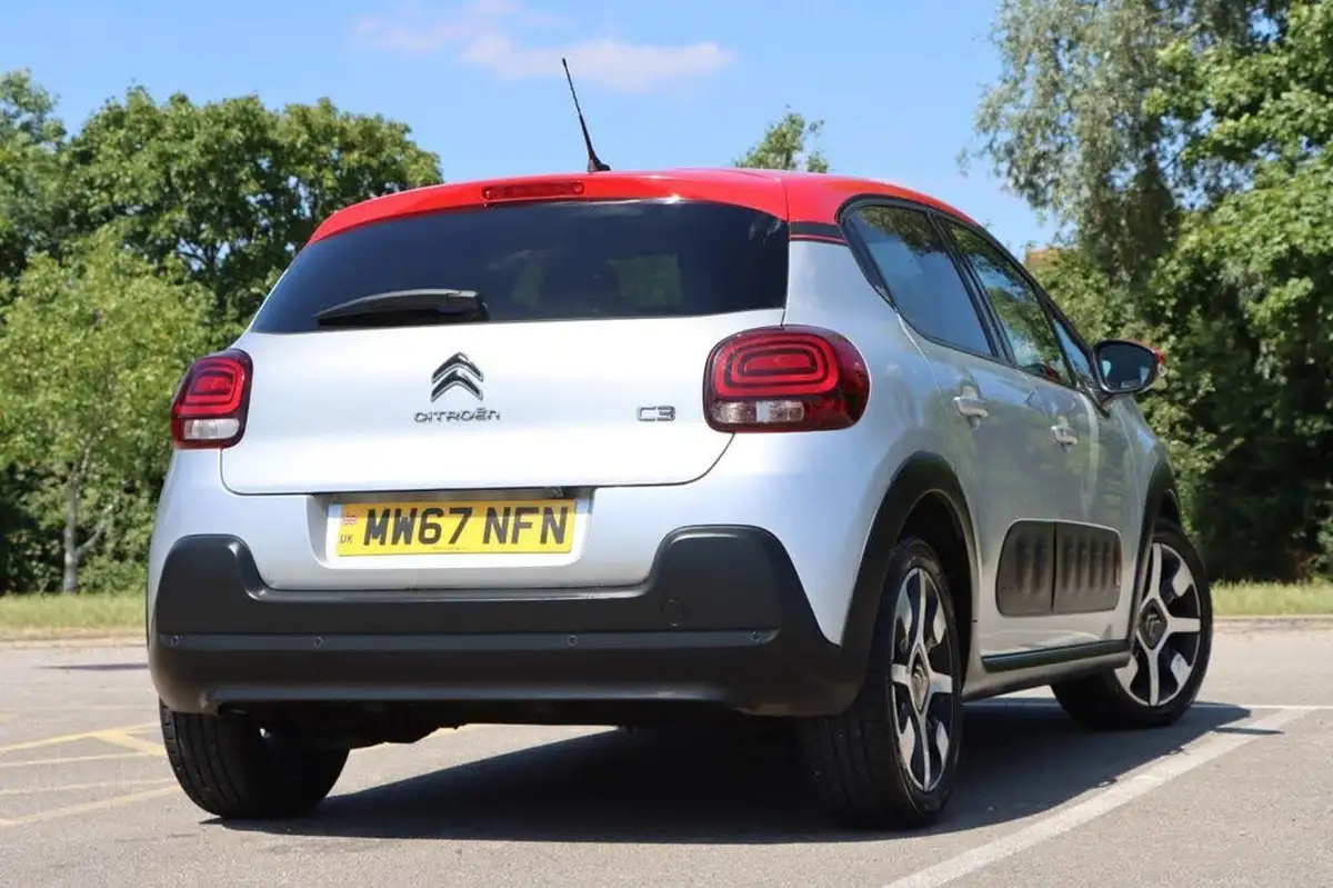 2017-citroen-c3-12-puretech-flair-nav-edition-big-16