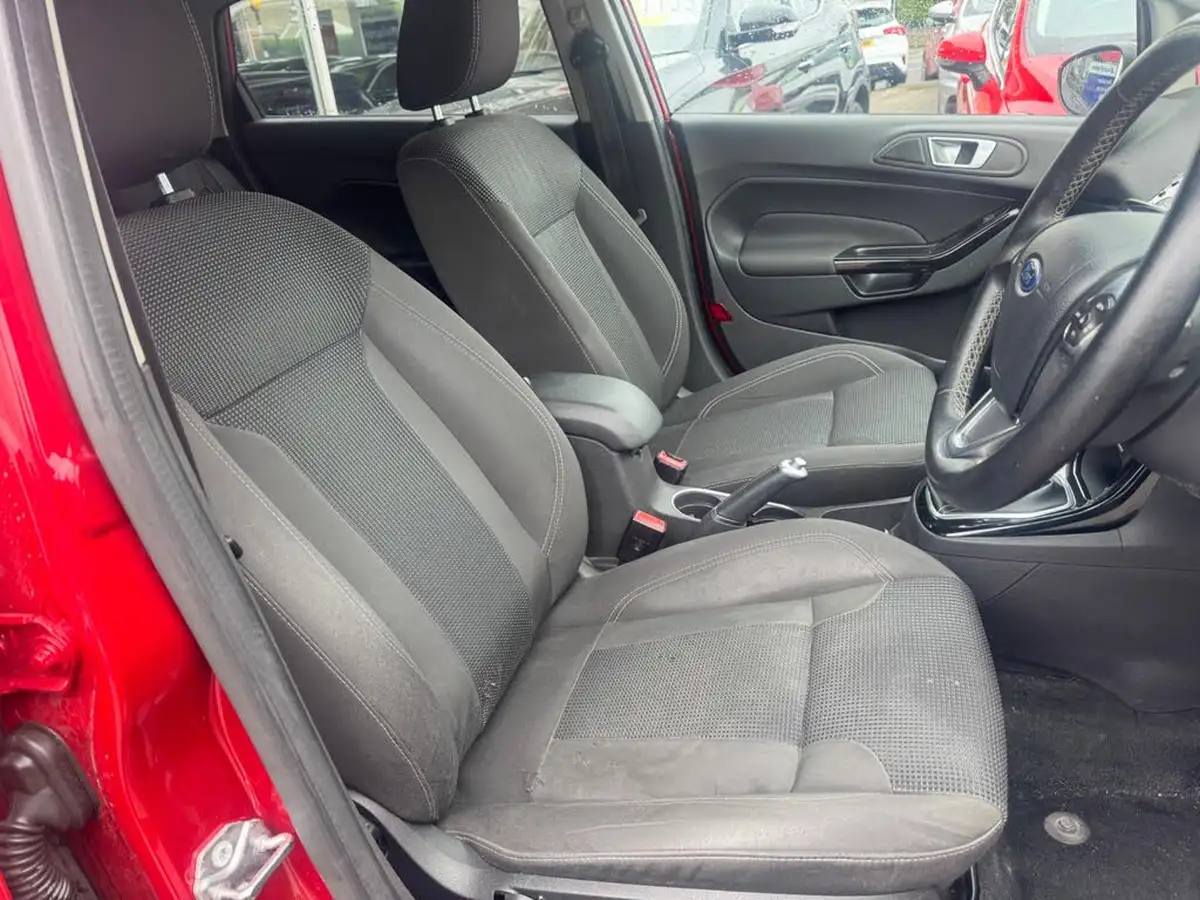 2016-ford-fiesta-10t-titanium-100ps-ecoboost-ss-5d-big-6
