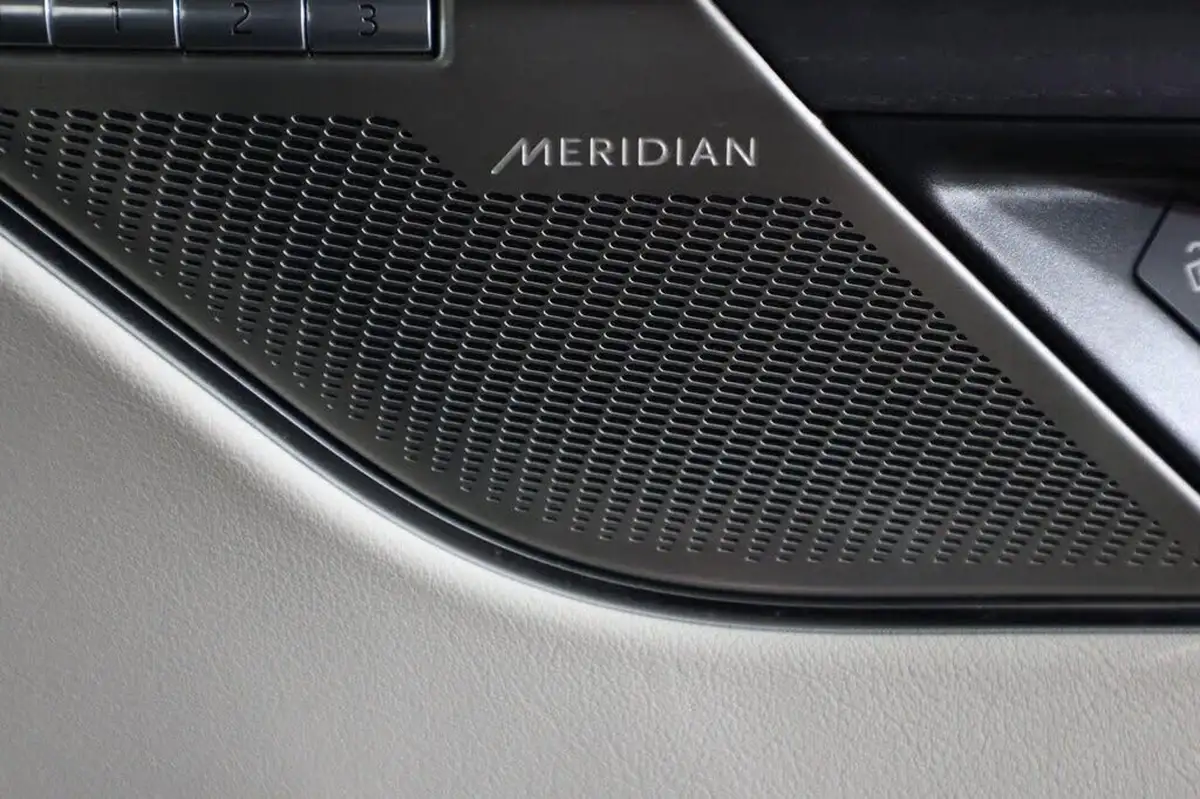 2021-jaguar-f-pace-20-d200-r-dynamic-hse-mhev-big-29