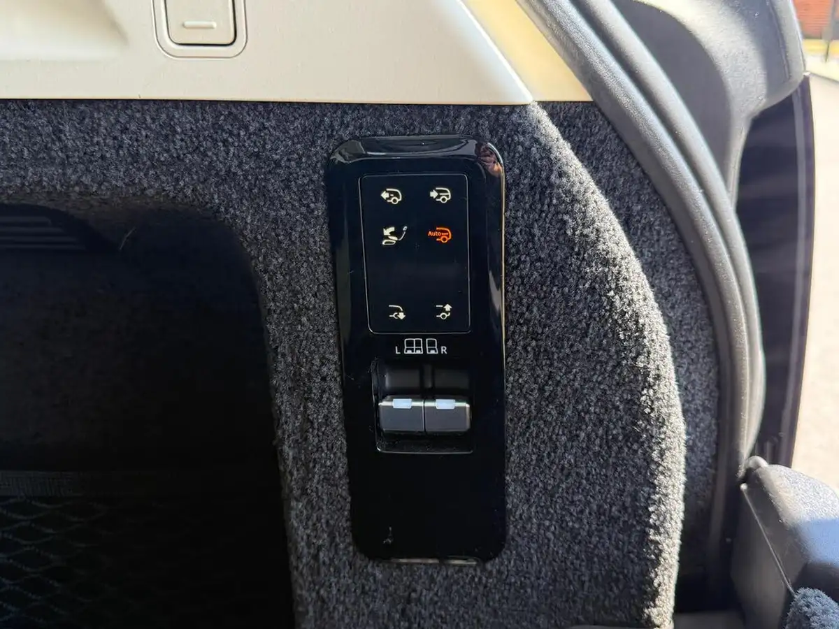 2024-land-rover-range-rover-30-d350-se-big-40