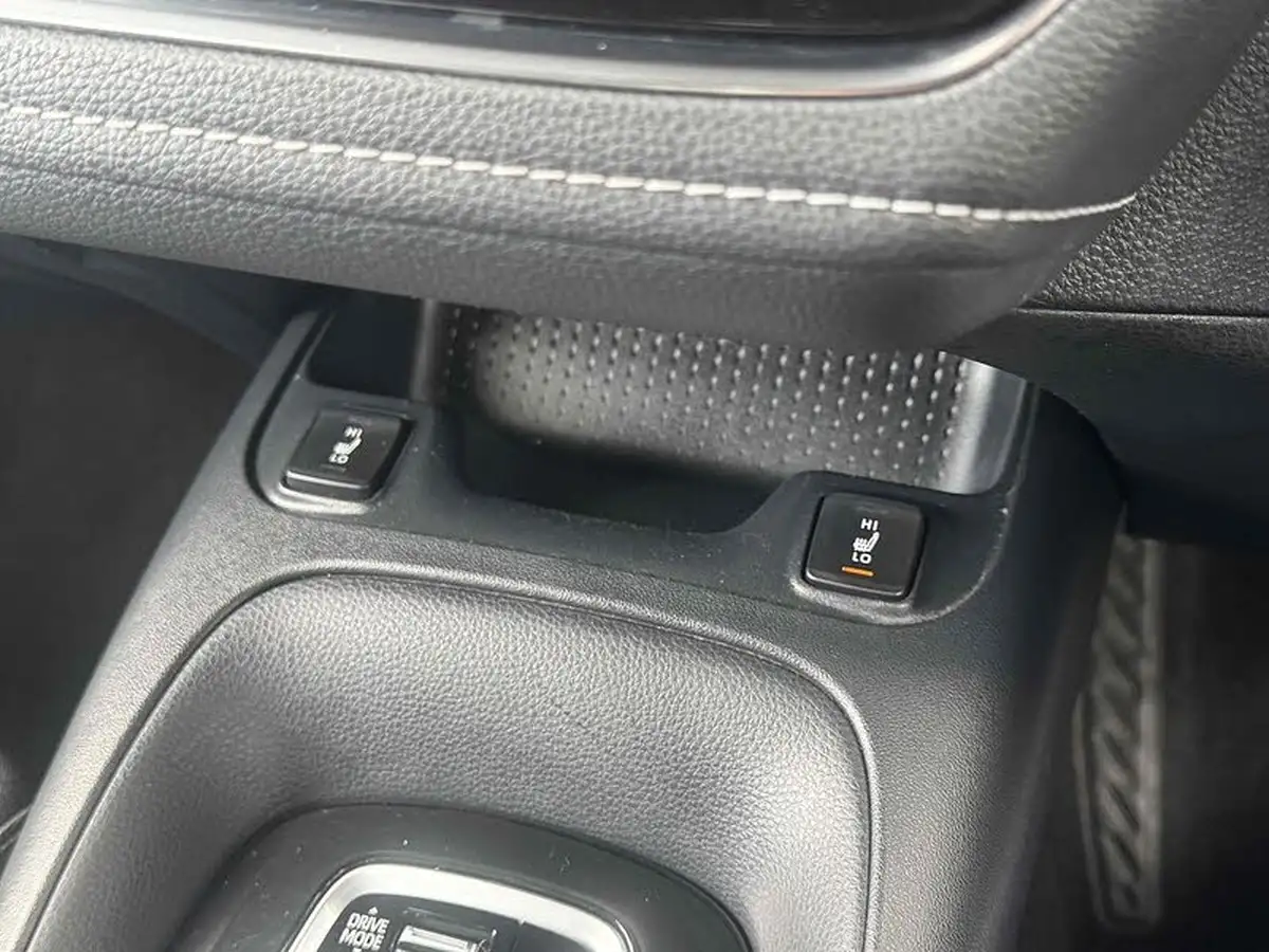 2021-toyota-corolla-18-vvt-i-icon-tech-spare-wheel-touring-sports-5d-big-39