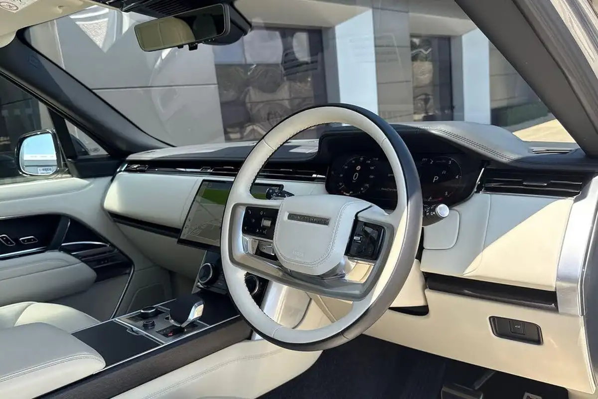 2024-land-rover-range-rover-30-d350-se-big-16