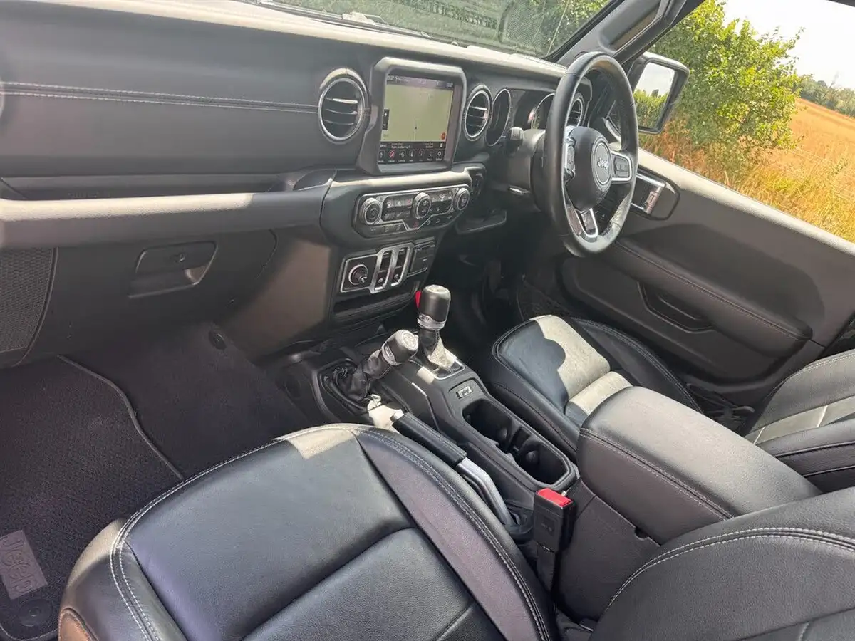 2021-jeep-wrangler-20-gme-80th-anniversary-3d-big-16