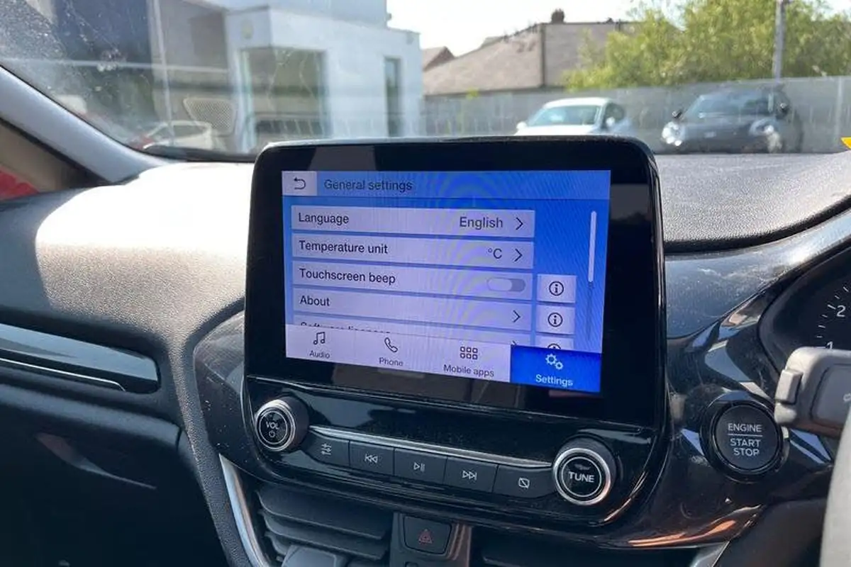 2023-ford-fiesta-10t-active-125ps-hybrid-mhev-big-33