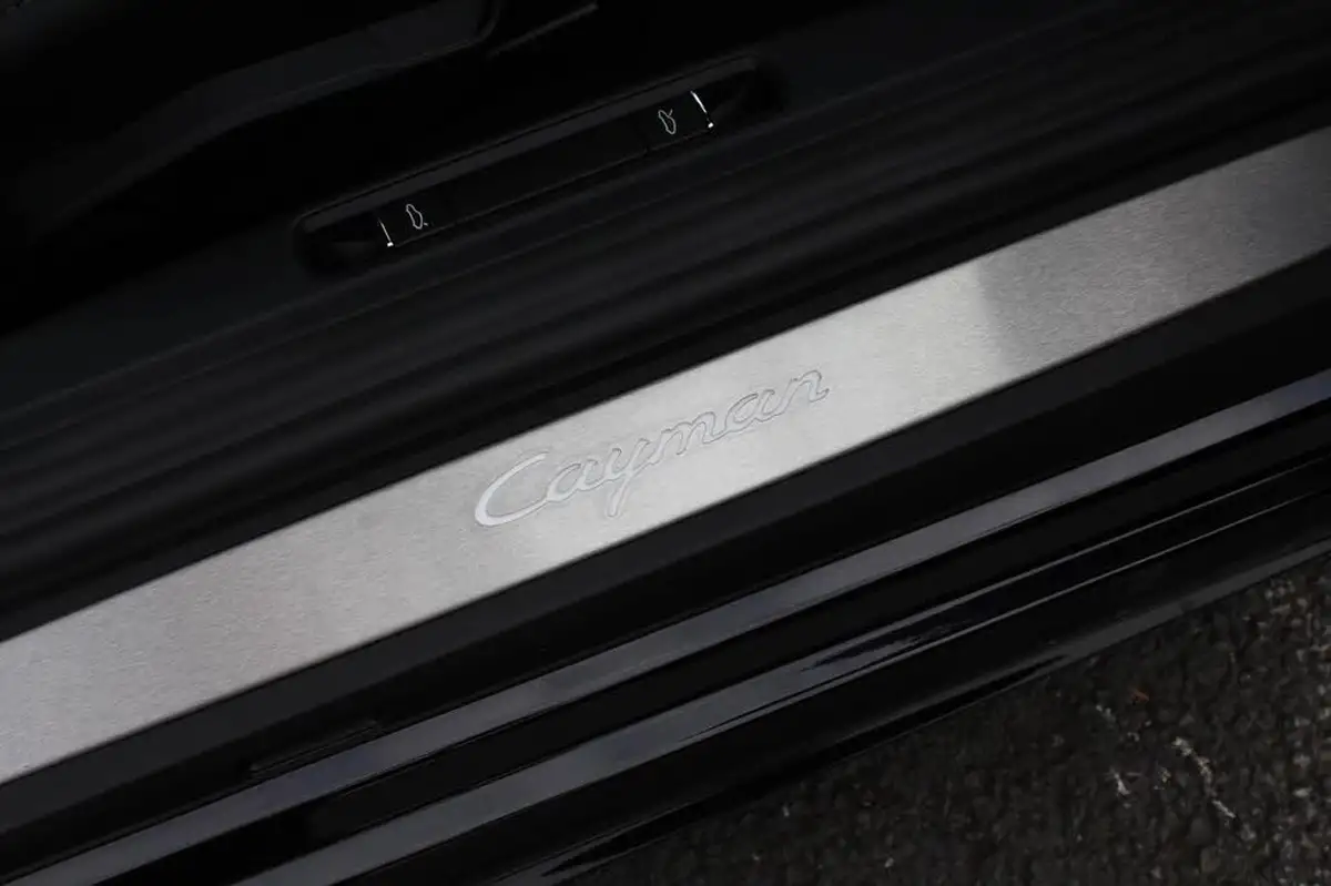 2025-porsche-cayman-718-20-cayman-style-edition-pdk-big-35