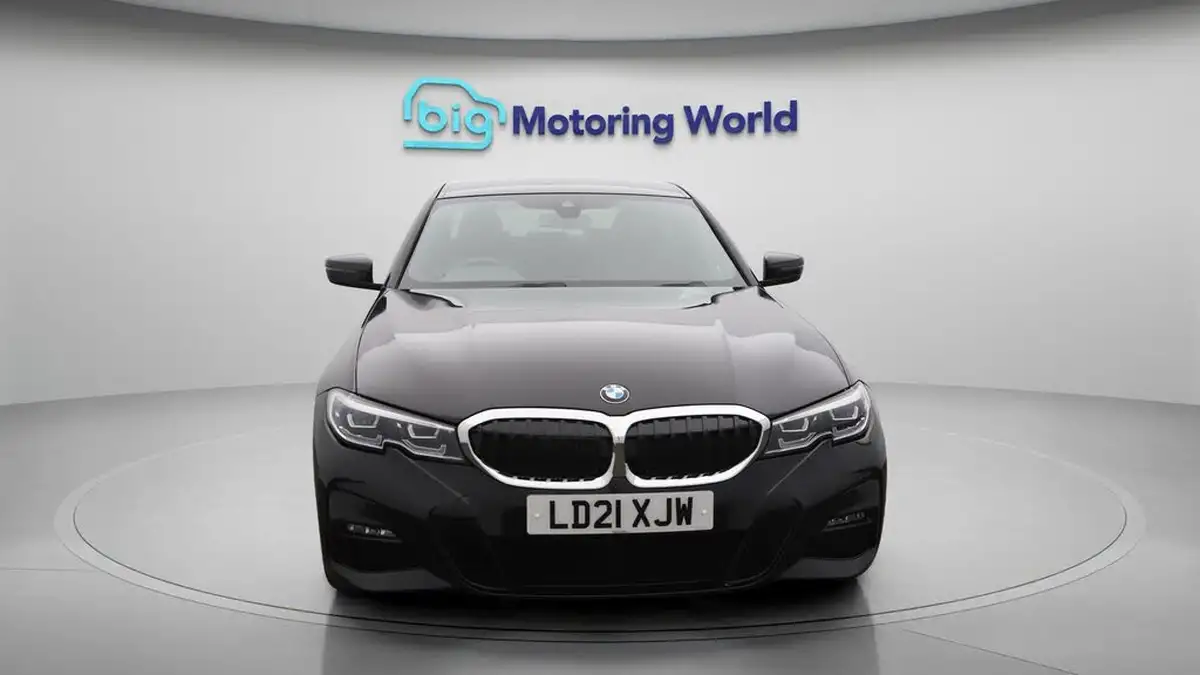 2021-bmw-3-series-20-330i-m-sport-saloon-4d-big-2