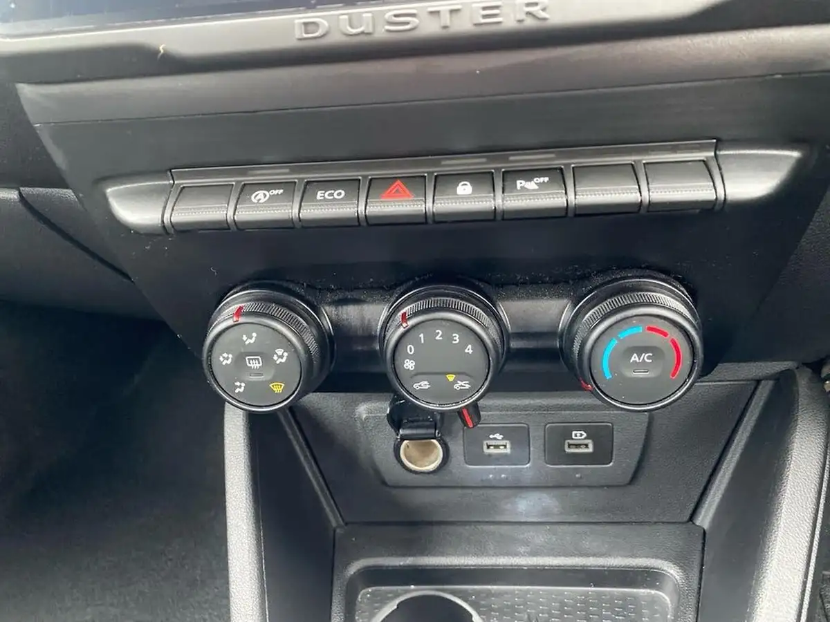 2022-dacia-duster-10-tce-comfort-90hpeu6d-4x2-window-van-big-11